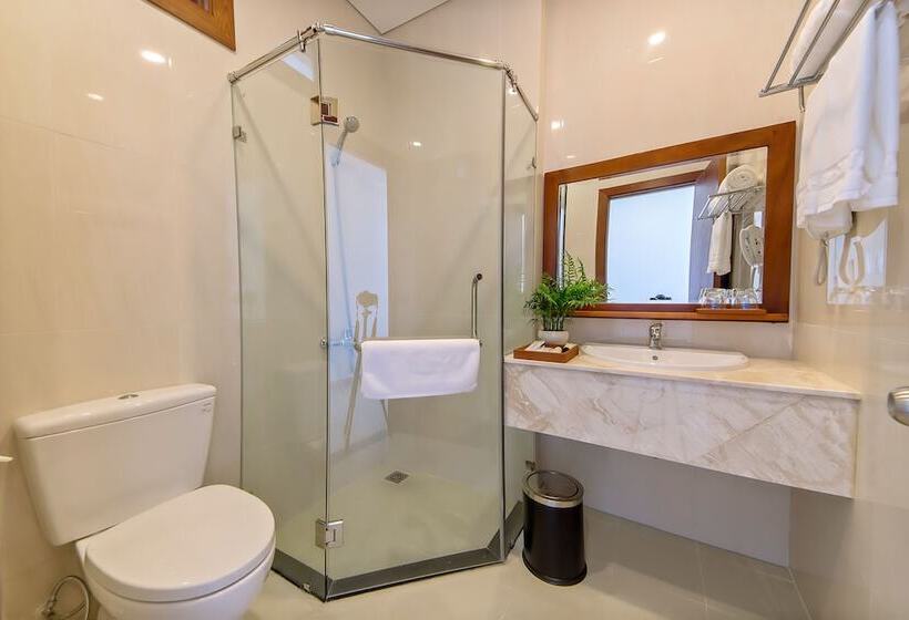 اتاق لوکس با چشمانداز دریا, Phuoc My An Beach