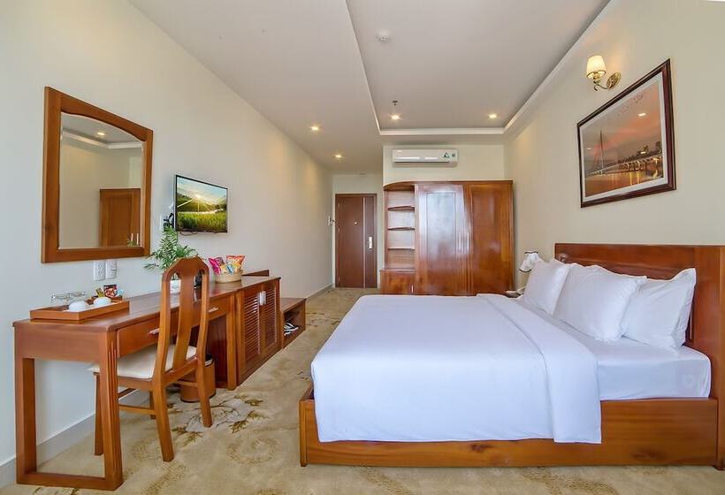 اتاق لوکس با چشم‌انداز دریا, Phuoc My An Beach