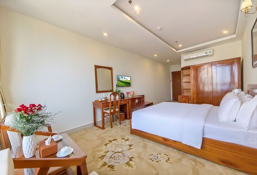 اتاق لوکس با چشمانداز دریا, Phuoc My An Beach