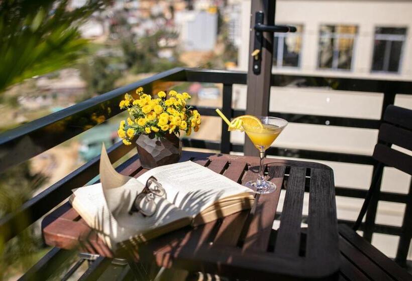 سوییت خانوادگی, Sapa Valley View