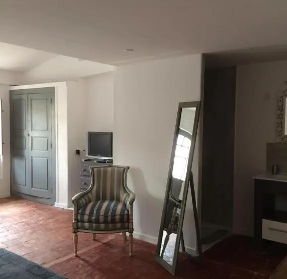 キングサイドベッドのスタンダードワンルーム, Le M Maison D Hôtes