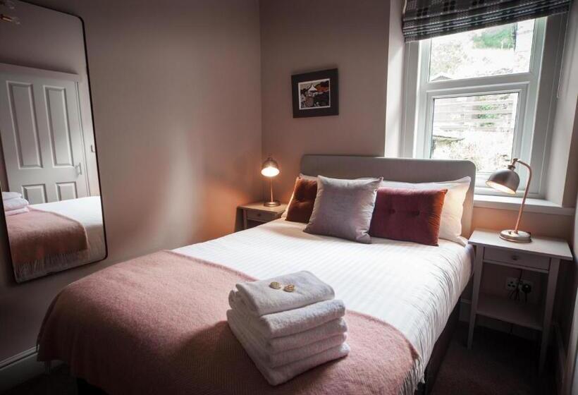 Номер Basic, Mary S Court Guest House   Mairlys