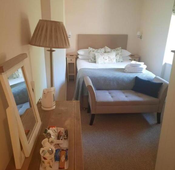 Классический Номер, Mary S Court Guest House   Mairlys