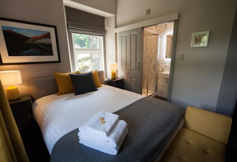 Классический Номер, Mary S Court Guest House   Mairlys