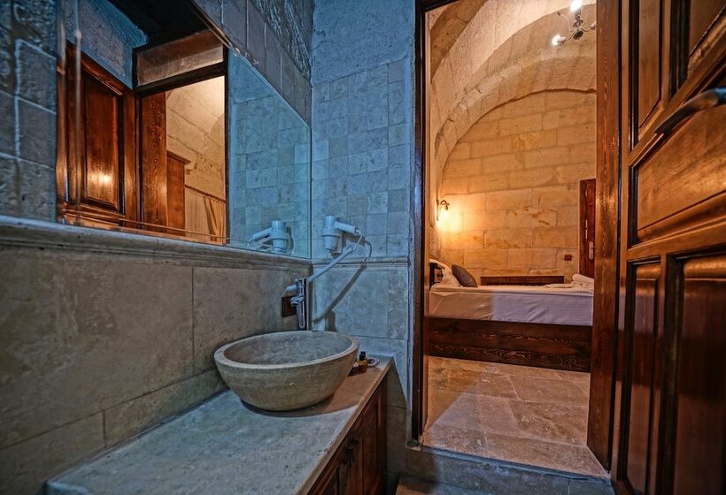 스탠다드 룸, Castle Cave