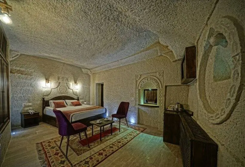 اتاق استاندارد, Castle Cave