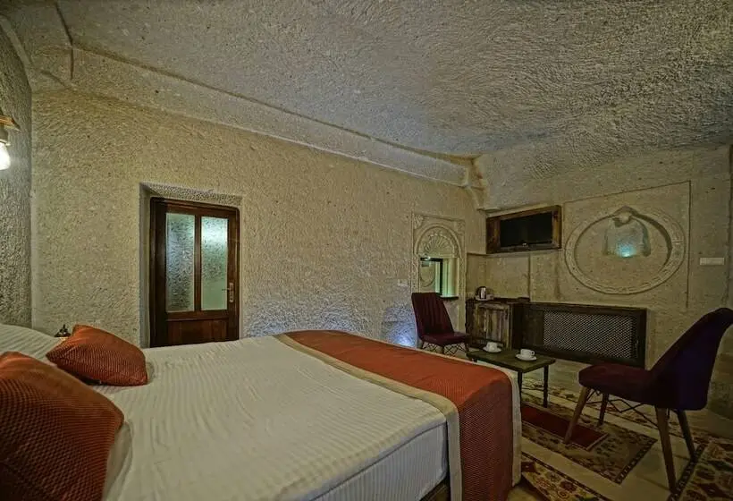 اتاق استاندارد, Castle Cave