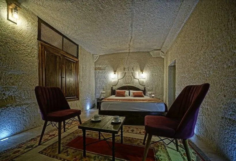 اتاق استاندارد, Castle Cave