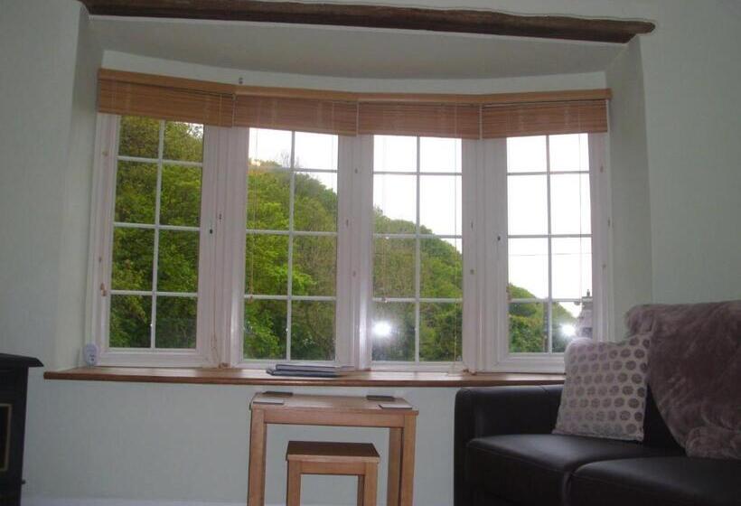 스위트, The Mill House