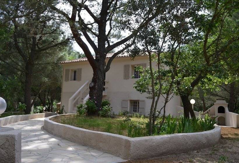 ویلای 3 خوابه, Balanea   Campsite