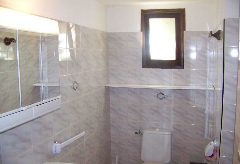 ویلای 2 خوابه, Balanea   Campsite