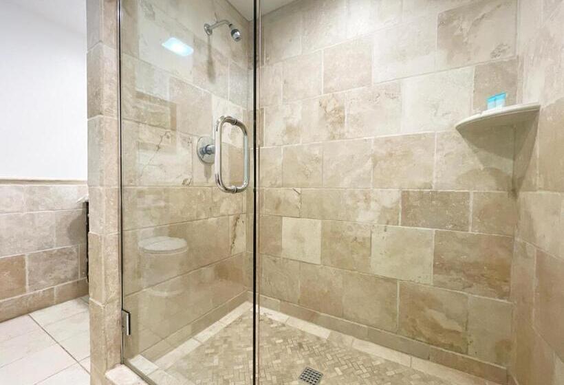 Люкс Вид на Море, Catalina Courtyard Suites