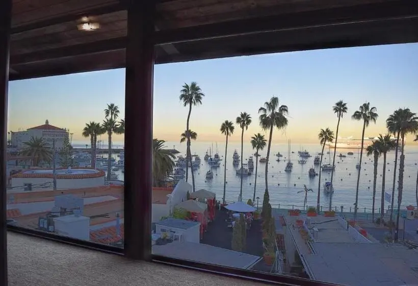 オーシャンビュースーペリアースイート, Catalina Courtyard Suites