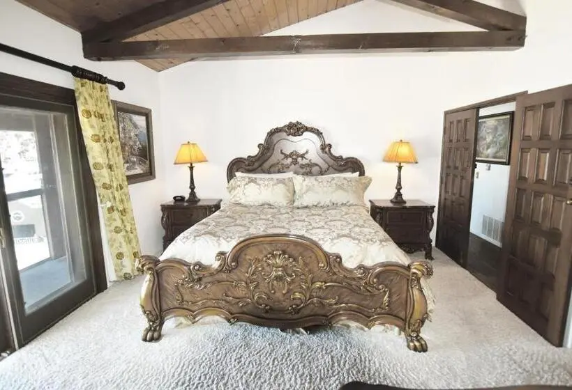 オーシャンビュースーペリアースイート, Catalina Courtyard Suites