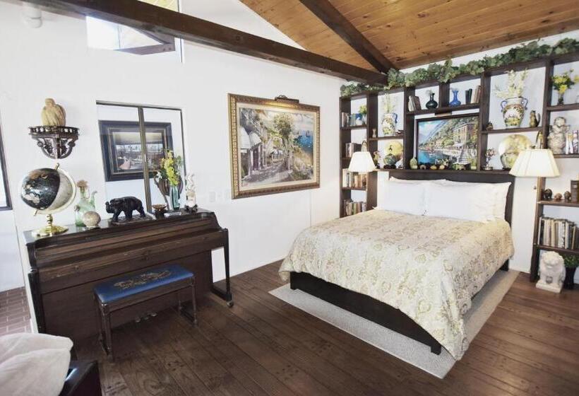 جناح سوبيريور مطل علي البحر, Catalina Courtyard Suites