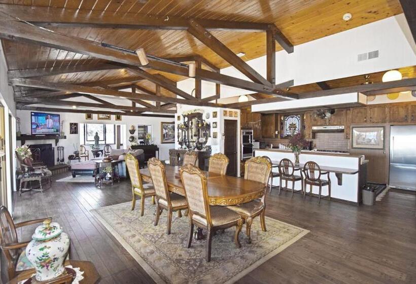 جناح سوبيريور مطل علي البحر, Catalina Courtyard Suites