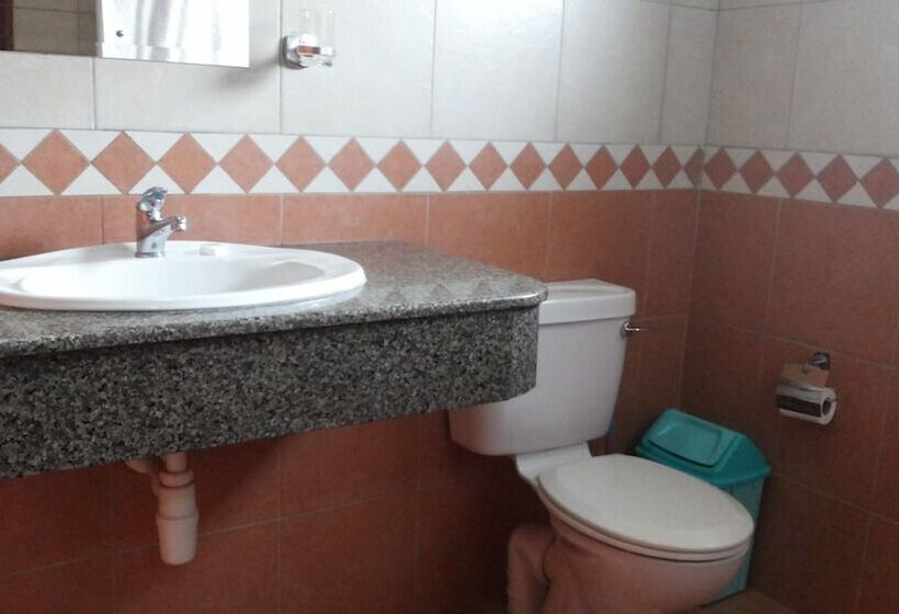 سوییت اجرایی, Lillian Towers