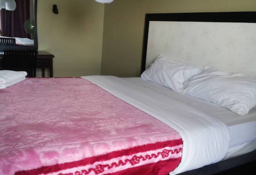 اتاق لوکس, Pauline Hotel Lira