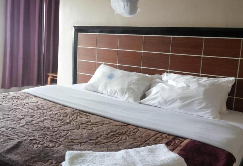 اتاق استاندارد با تخت بزرگ, Pauline Hotel Lira