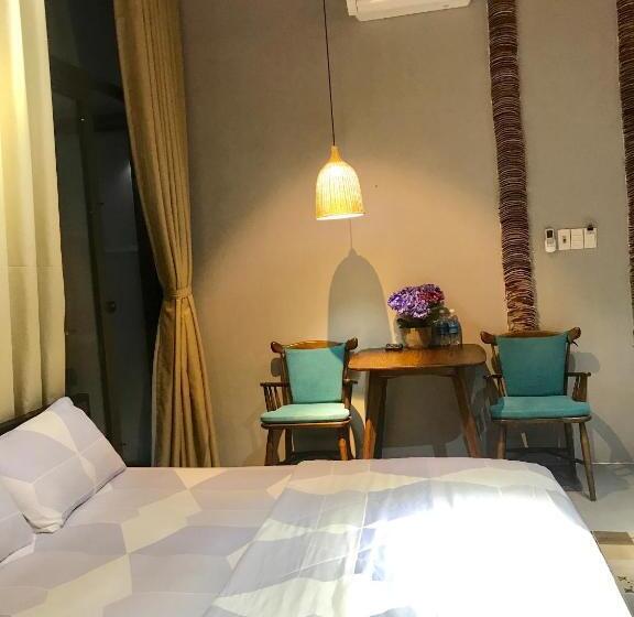 اتاق لوکس, Ngoi House