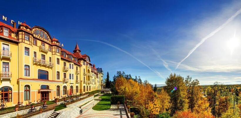 غرفة قياسية فردية, Grand Hotel Praha