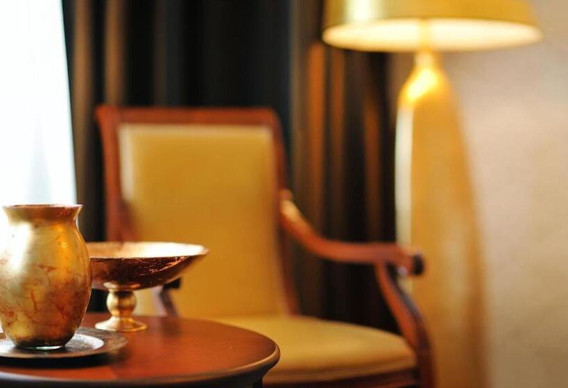 غرفة كلاسيكية, Grand Hotel Praha