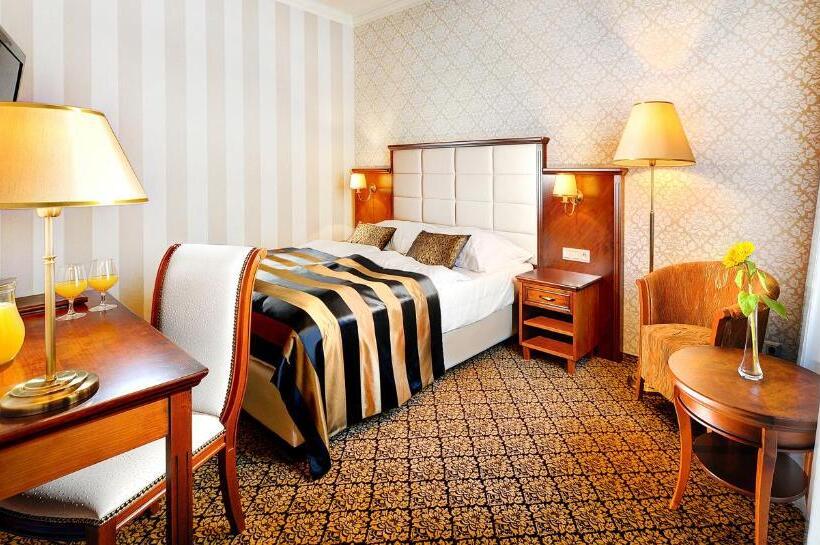 غرفة كلاسيكية ذات إطلالة, Grand Hotel Praha