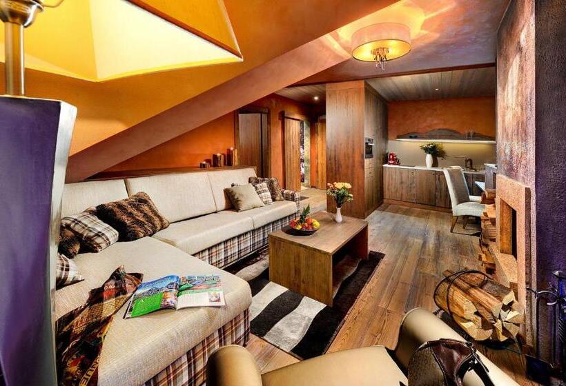 جناح, Grand Hotel Praha