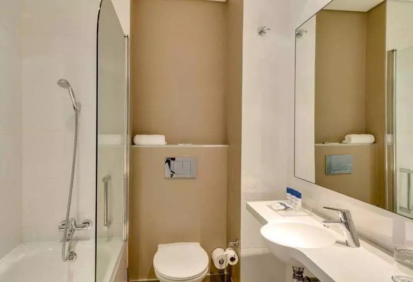 Standard-studio, Protea Hotel By Marriott Cape Town Waterfront Breakwater Lodge