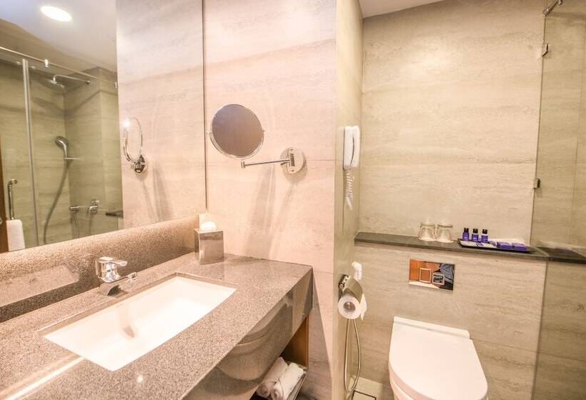Номер Deluxe, Vivanta Colombo Airport Garden