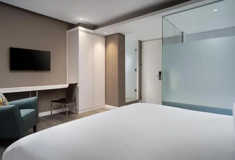 اتاق لوکس با تخت بزرگ, Protea Hotel By Marriott Cape Town Waterfront Breakwater Lodge