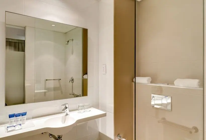 اتاق استاندارد با تخت دوبل, Protea Hotel By Marriott Cape Town Waterfront Breakwater Lodge