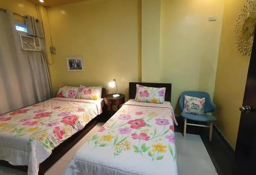 اتاق راحتی سه تخته, Felicidad Resto And Pension House
