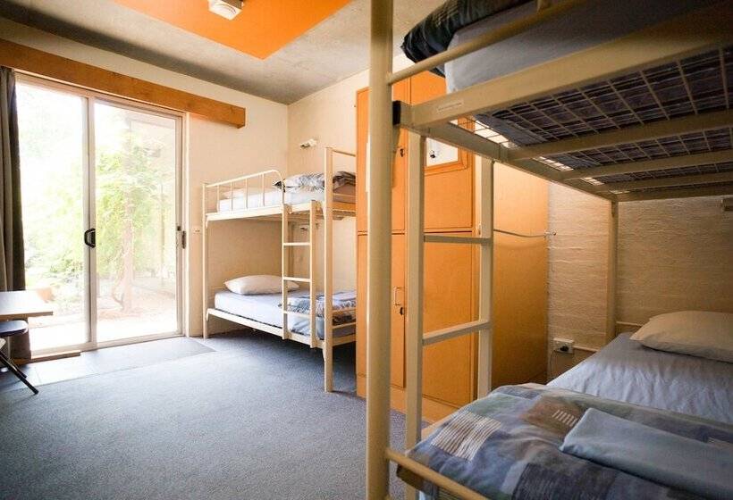 공용 욕실 구비 공동 객실 내의 침대, Yha Grampians Eco, Halls Gap