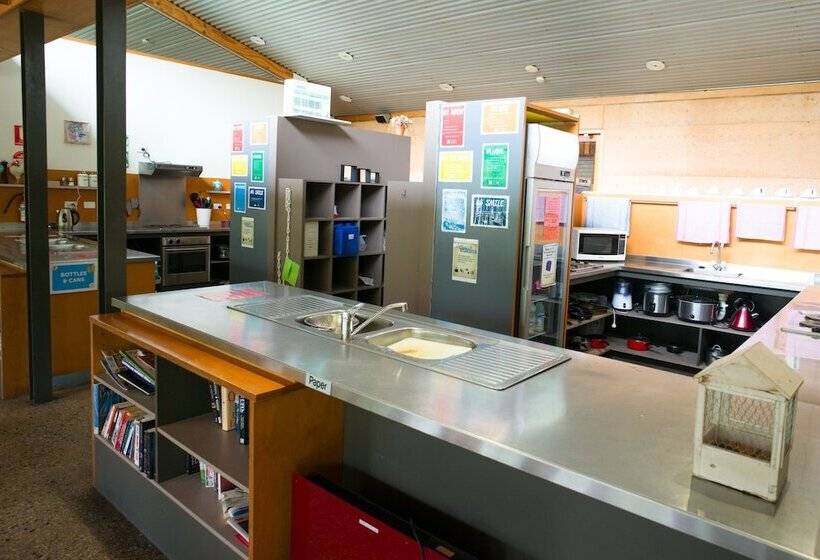 Кровать в Многоместном Номере с Общей Ванной, Yha Grampians Eco, Halls Gap