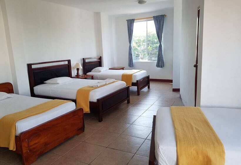 חדר סטנדרט לארבעה, Gloria   Galápagos Inn