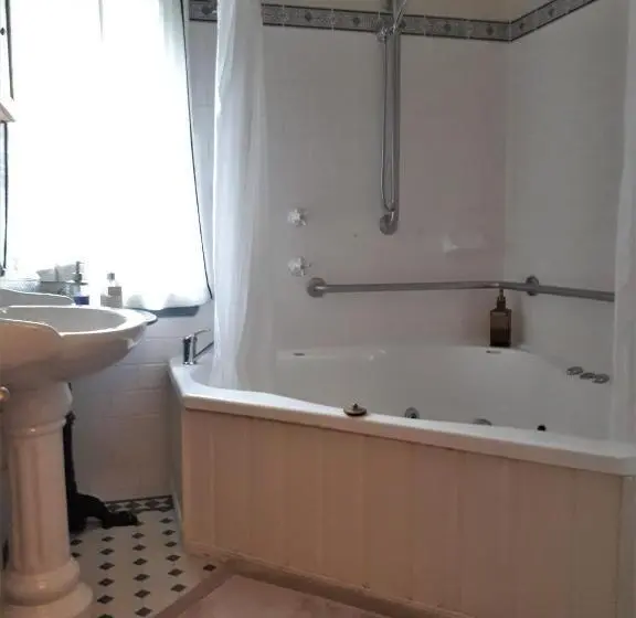 デラックススイート, Kurrara Historic Guest House