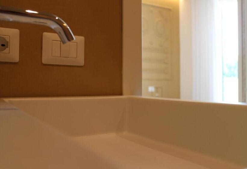 اتاق لوکس, Il Cavaliere Bed And Breakfast