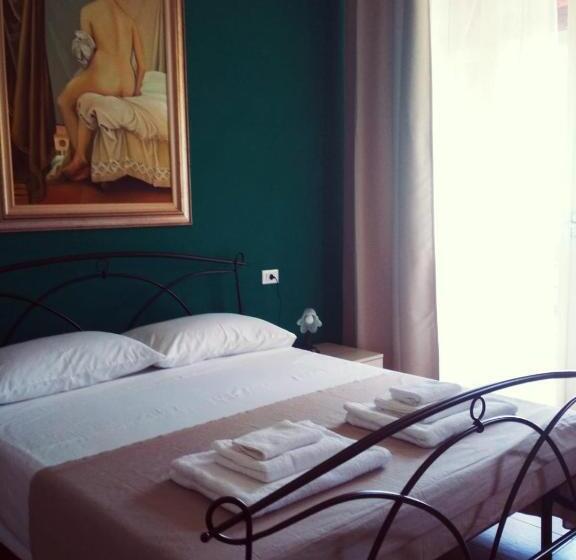 اتاق استاندارد سه تخته با بالکن, B&b Le Muse