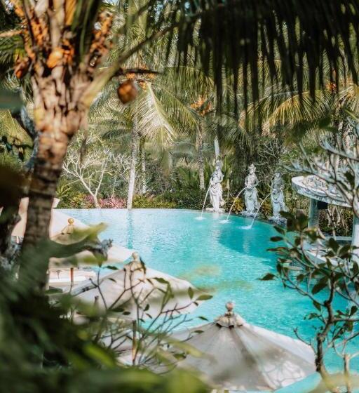풀장 전망 스위트, Kuwarasan A Pramana Experience