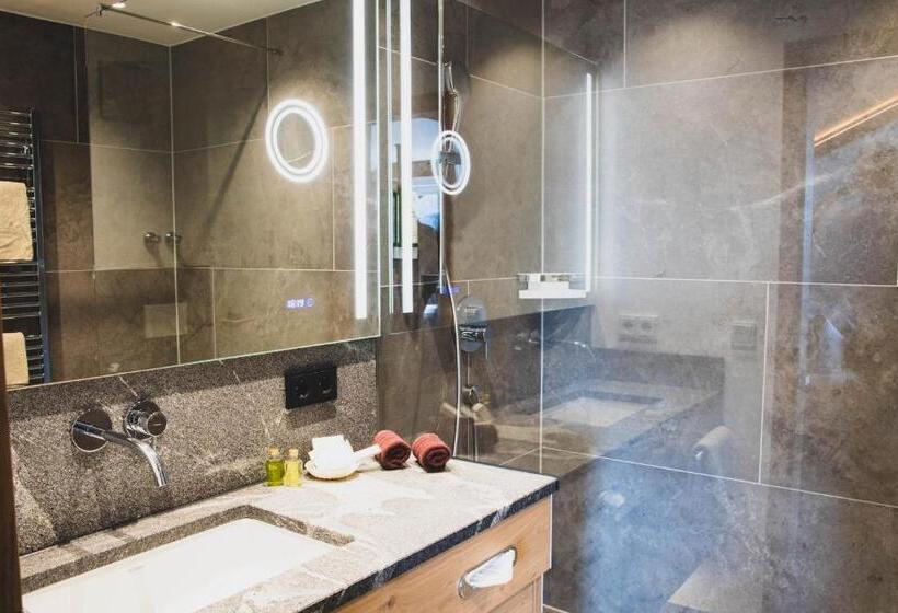 デラックスルーム, Alpenkonig