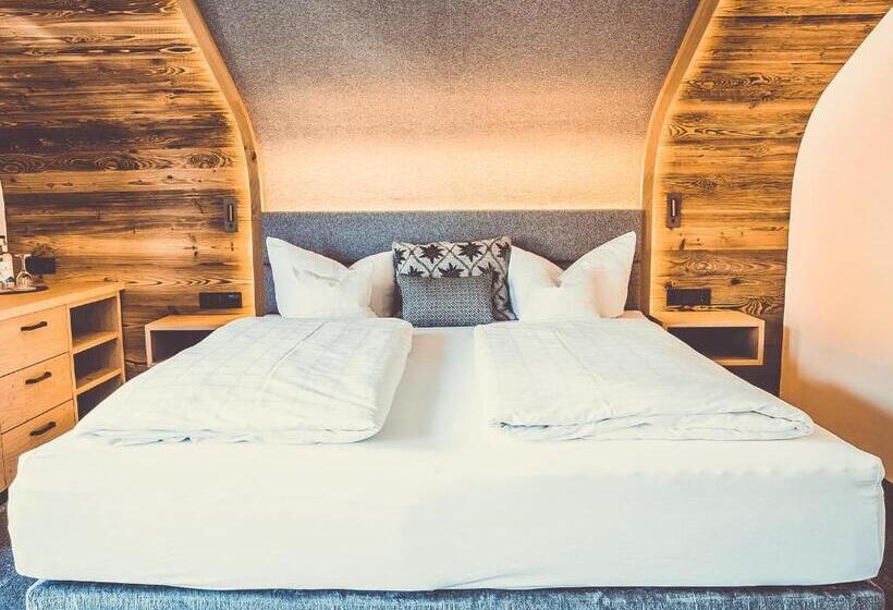 Номер Deluxe, Alpenkonig