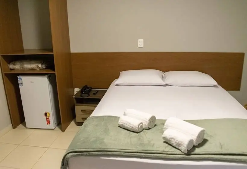 Standard-huone, Central