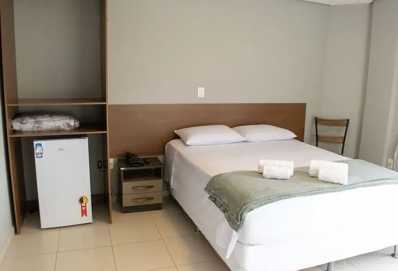 Standard-huone, Central