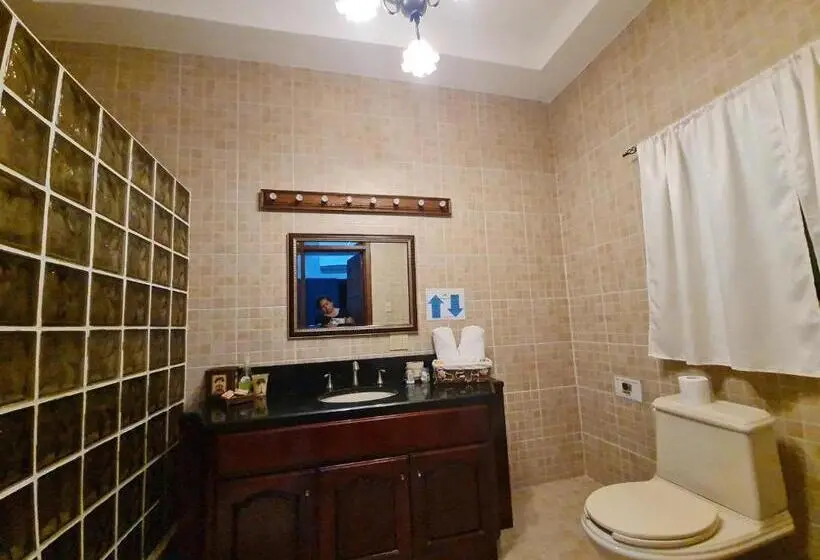 اتاق لوکس با چشمانداز دریا, Seaside Chateau Resort