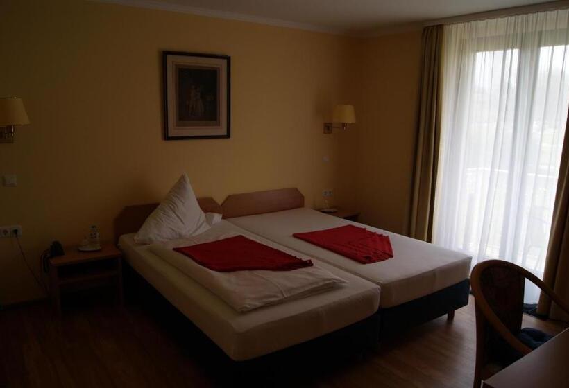 バルコニー付きスーペリアルーム, Villa Kisseleff