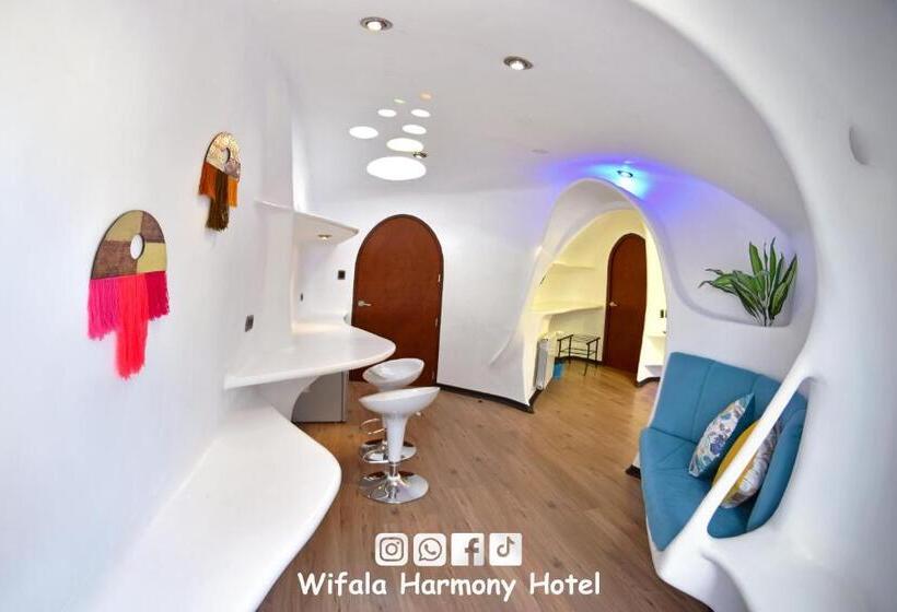 Junior Süit, Wifala Harmony