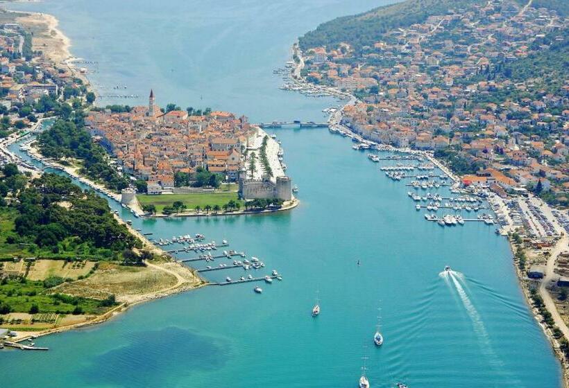 Quarto Triplo Standart Vista Mar, Aldino Rooms