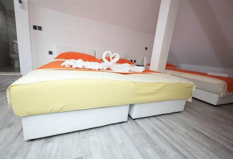 Quarto Triplo Standart Vista Mar, Aldino Rooms