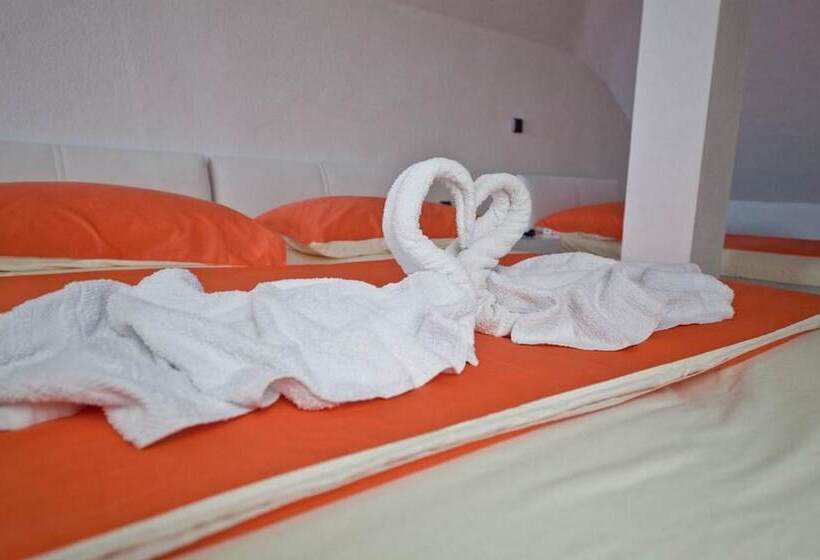 Quarto Triplo Standart Vista Mar, Aldino Rooms